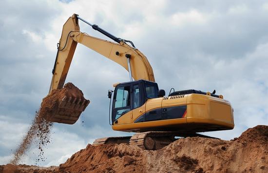 国产挖掘机启动视频教程,国产挖掘机启动操作步骤详解教程